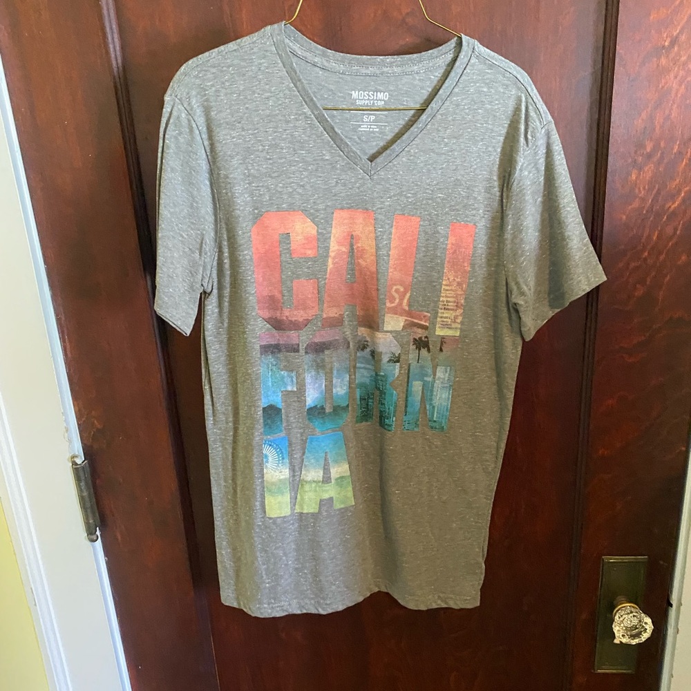 Mossimo California T shirt